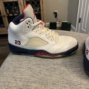 Jordan retro 5 Independence Day size 9.5- no original box